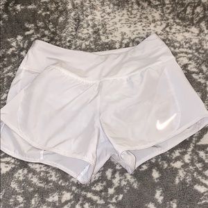 white nike dry fit shorts